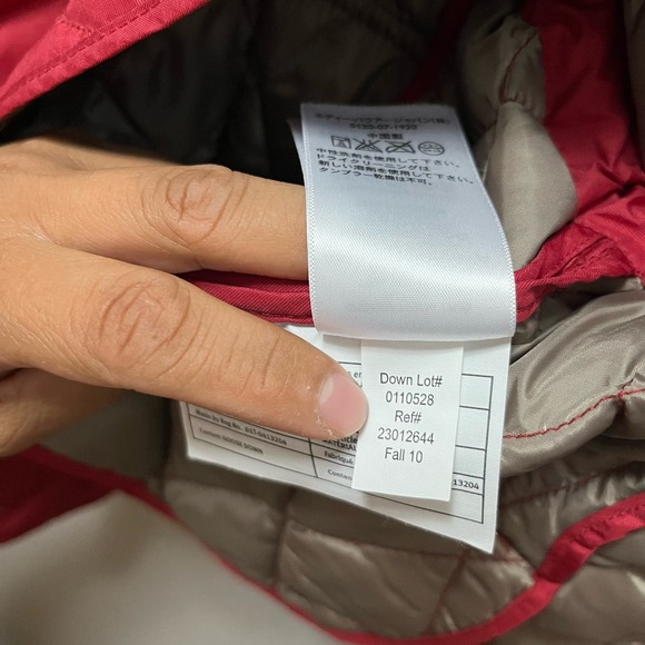 Eddie Bauer 550 Fill Power Quilted Goose Down Women’s Jacket size small petite - Picture 7 of 7